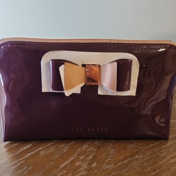Ted Baker NWOT Purple Cosmetic Pouch with Bow - Picture 6 of 7